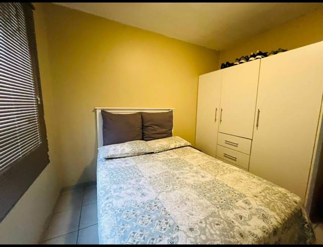 2 BEDROOM APARTMENT FOR SALE IN NEWLANDS EAST